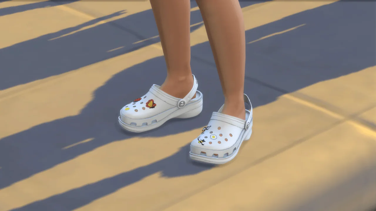 Crocs-Inspired Sims Experience