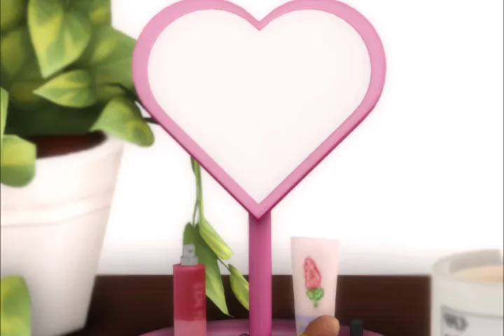 Amore Mirror