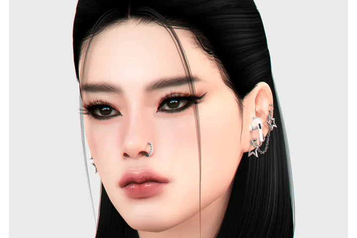 Neelie Ear Piercings