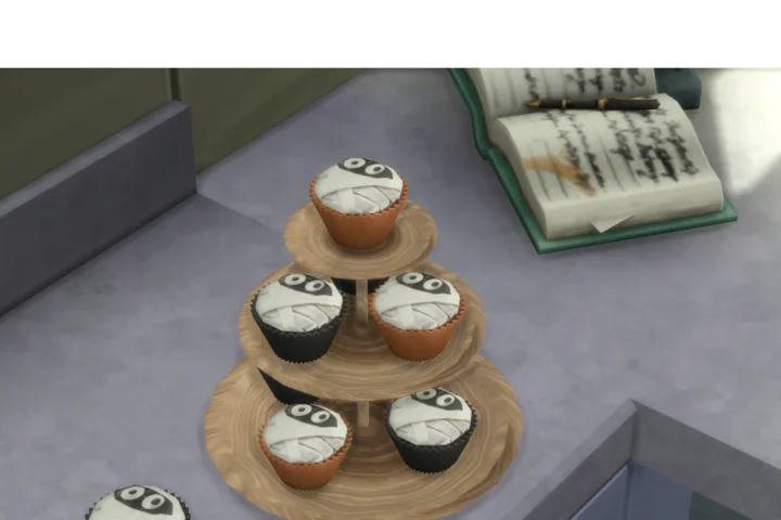 Mummy Cupcakes