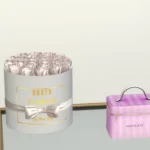 Cosmetics & makeup bags