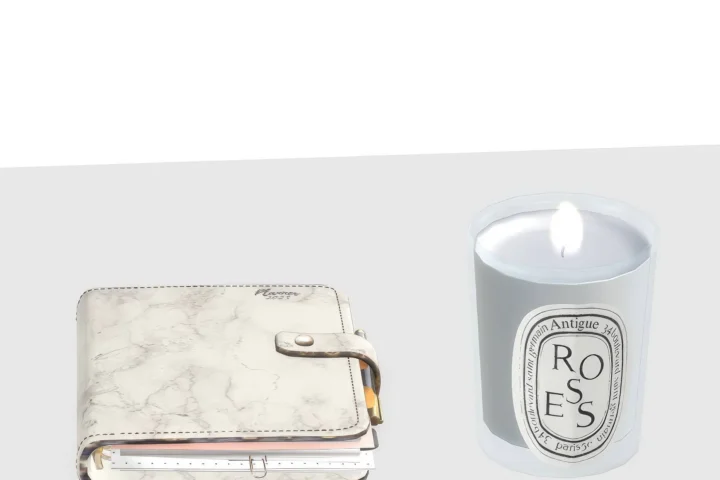 Minimal Antigue candle