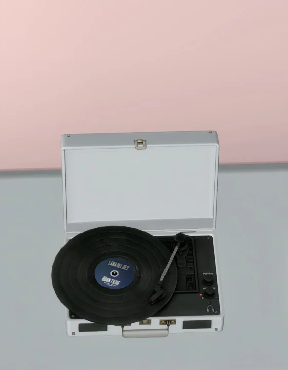 Minimal vinyl record player