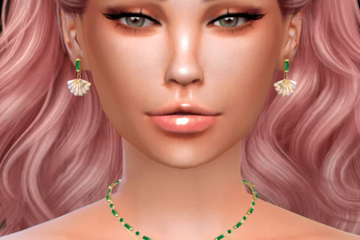 Aurora Shell Necklace