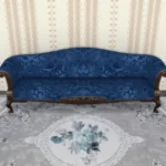 Dark love sofa