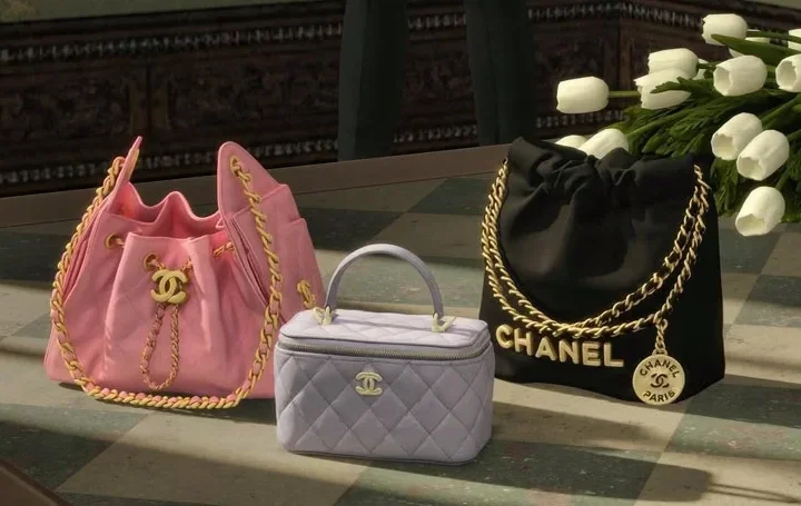 SimWearsPrada - Decor - Chanel Bag Collection 1