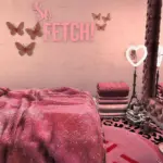 💕 So Fetch! – Pink Y2K Glam Bedroom 💕