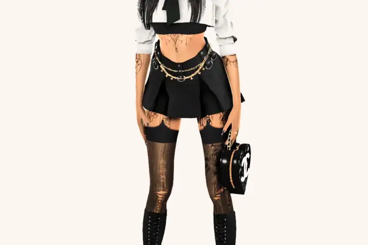 A mix between punk, grunge and some Bratz looks inspo Look #1
