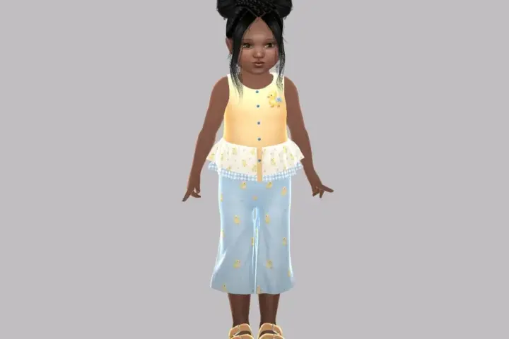 Toddler - Playful patterned outfit with layered ruffles and cropped pants