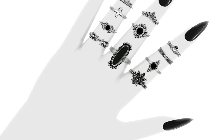Simpliciaty's Lilith Rings