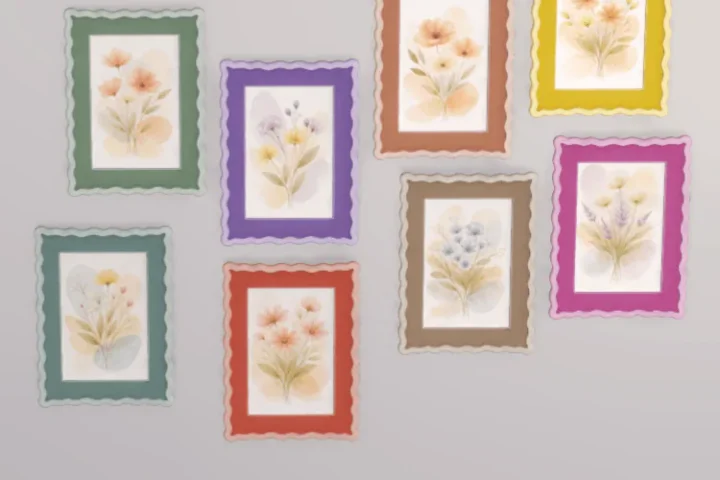 Scalloped Flower Frame