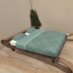 Sleigh bed